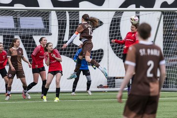 Bild 345 - wBJ FC St. Pauli - Walddoerfer SV : Ergebnis: 3:4
